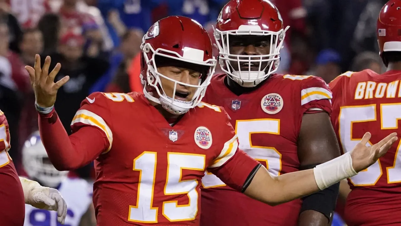 NFL Week 4 Predictions Chiefs Face Ravens Test, Packers Battle Cowboys in High-Stakes Clashes