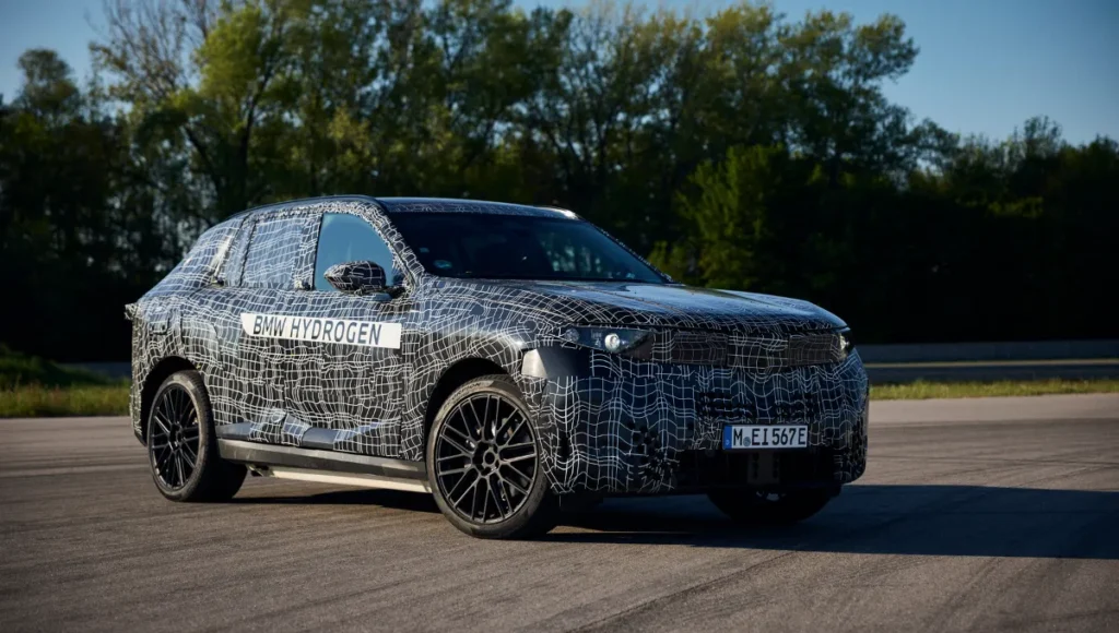 New BMW X5 Debuts With Hydrogen EV and Multiple Powertrains 2