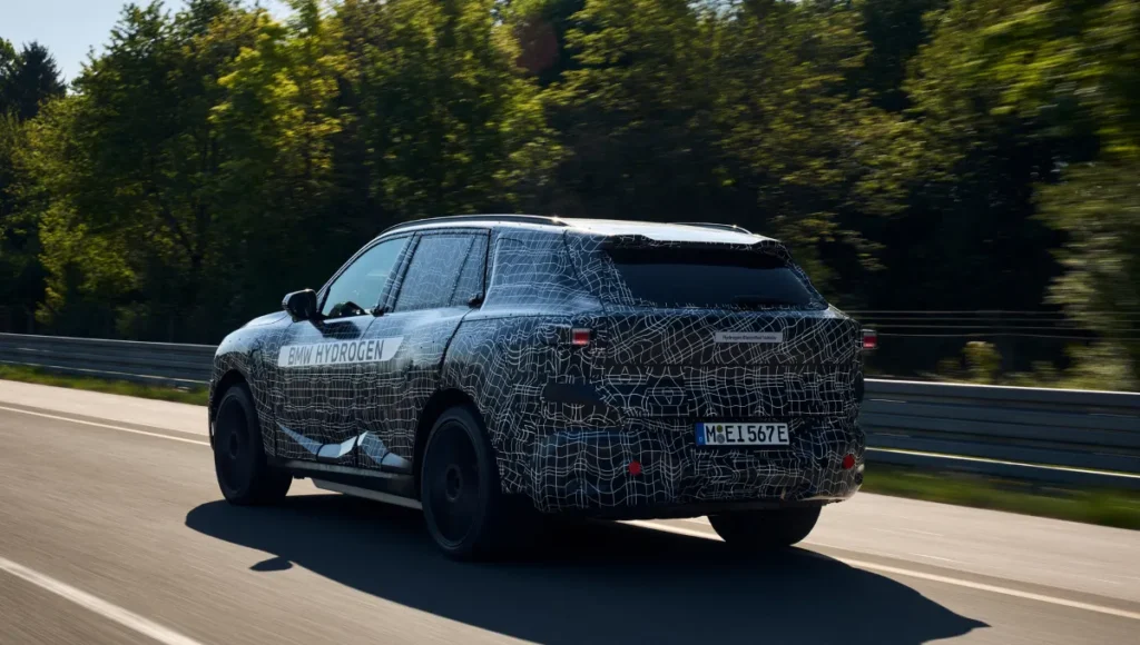 New BMW X5 Debuts With Hydrogen EV and Multiple Powertrains 3