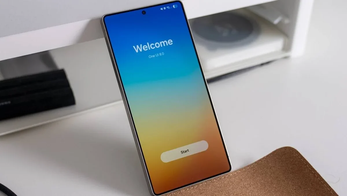 Samsung Rolls Out One UI 8 Stable Update to Galaxy S24 FE