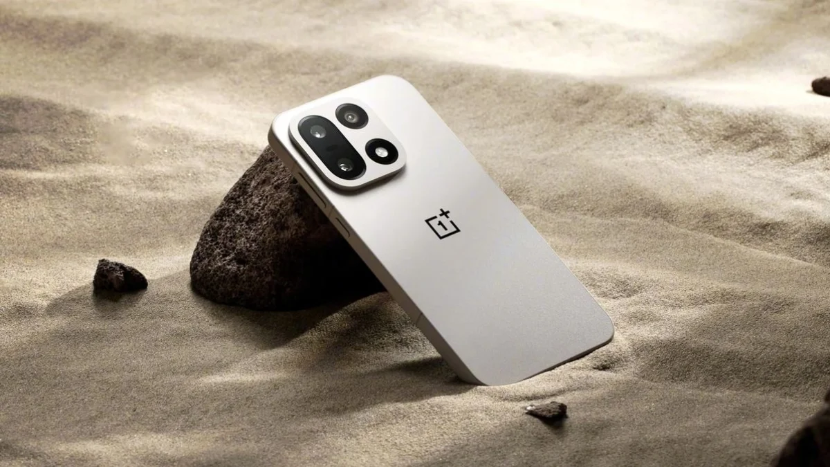 OnePlus 15 Flaunts Bold New Design in Fresh Teasers Ahead of Launch